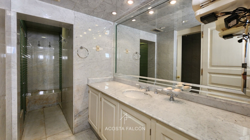 Departamento En Venta En Lomas De Vista Hermosa
