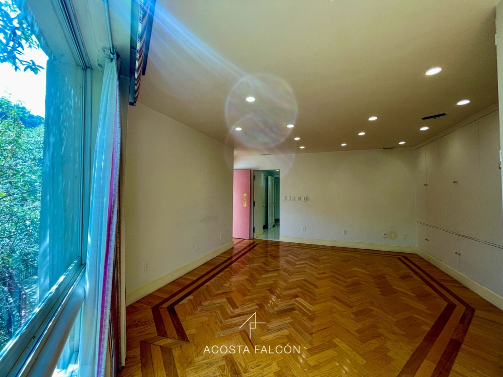 Departamento En Venta En Lomas De Vista Hermosa