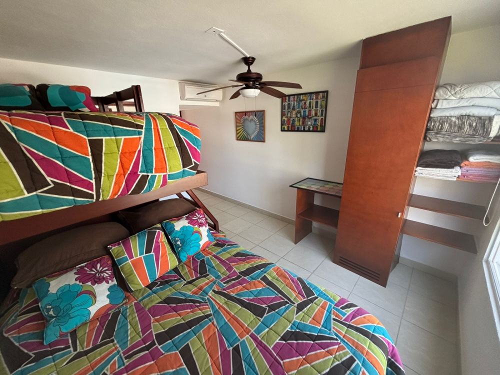 Casa En Condominio En Venta En Acapulco Diamante A Dos Cuadras Del Mar