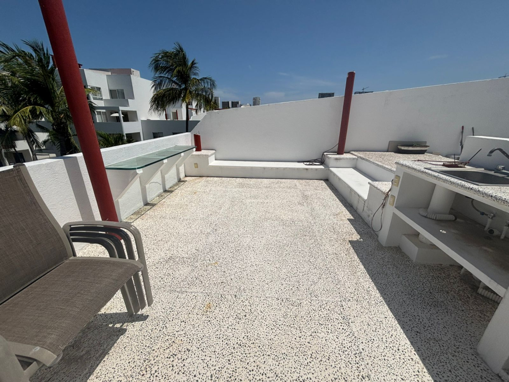 Casa En Condominio En Venta En Acapulco Diamante A Dos Cuadras Del Mar