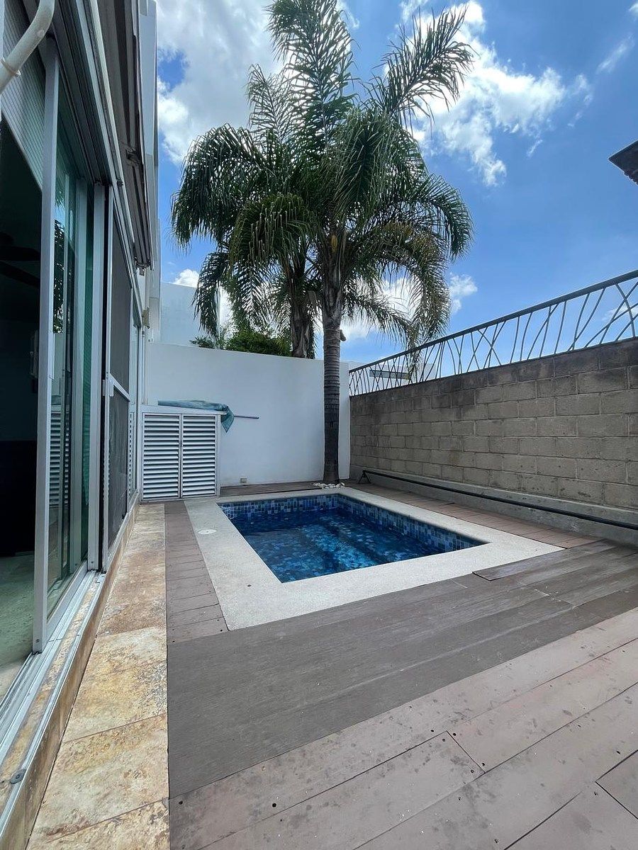 EXCELENTE OPORTUNIDAD CASA CON ALBERCA EN VENTA EN FRACCIONAMIENTO VIGILANCIA