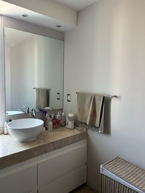 DEPARTAMENTO EN VENTA EN HACIENDA DE LAS PALMAS, EN HACIENDA EL CIERVO MUY ILUMINADO