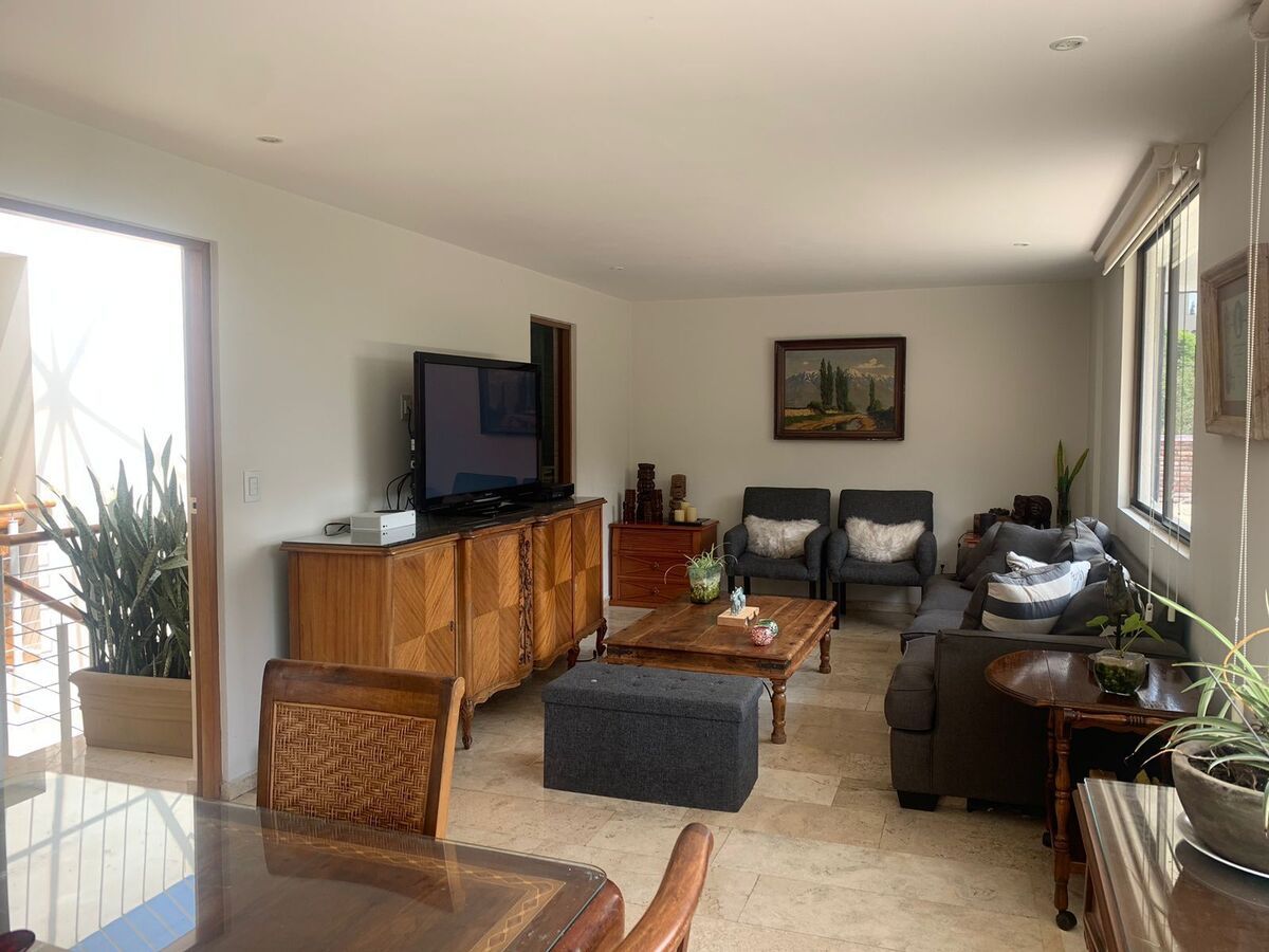 VENTA DE CASA EN LA HERRADURA CON 5 RECAMARAS Y DEPARTAMENTO INDEPENDIENTE, A 3 MINS DE LA ANAHUAC DEL NORTE, VISTAS ESPECTACULARES 