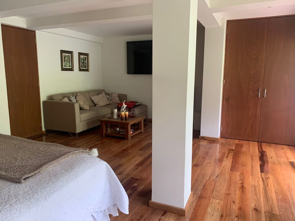 VENTA DE CASA EN LA HERRADURA CON 5 RECAMARAS Y DEPARTAMENTO INDEPENDIENTE, A 3 MINS DE LA ANAHUAC DEL NORTE, VISTAS ESPECTACULARES 