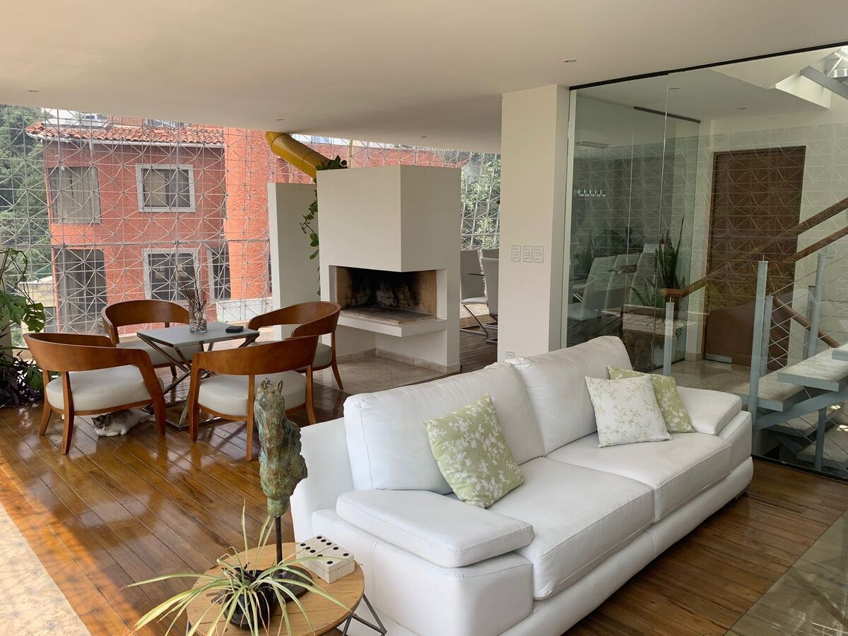 VENTA DE CASA EN LA HERRADURA CON 5 RECAMARAS Y DEPARTAMENTO INDEPENDIENTE, A 3 MINS DE LA ANAHUAC DEL NORTE, VISTAS ESPECTACULARES 