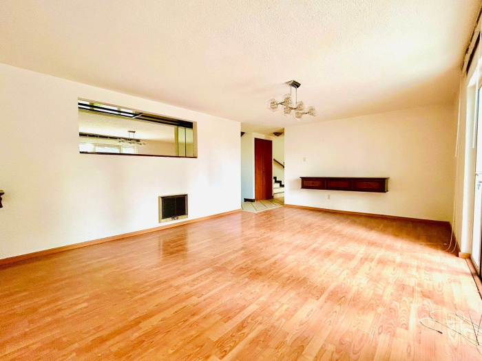 casa en venta para remodelar en lomas de las palmas