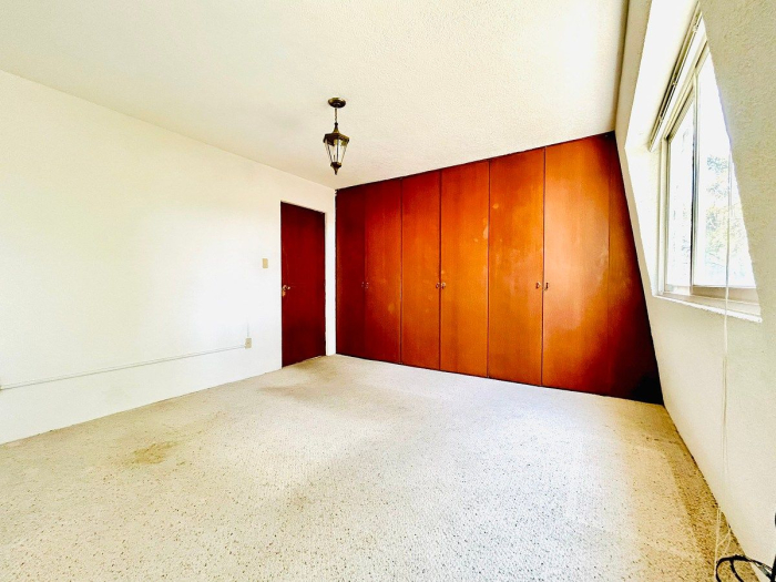 casa en venta para remodelar en lomas de las palmas