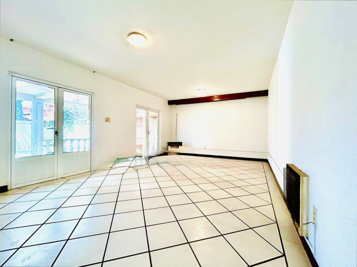 casa en venta para remodelar en lomas de las palmas