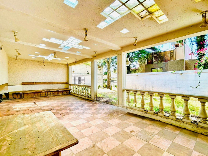 casa en venta para remodelar en lomas de las palmas