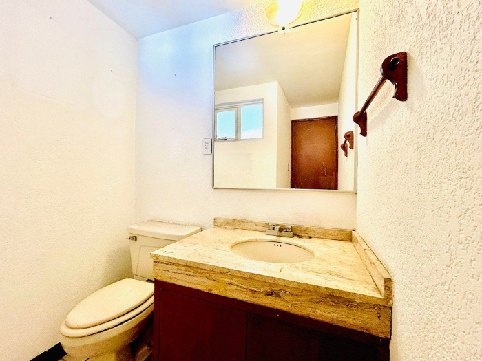 casa en venta para remodelar en lomas de las palmas
