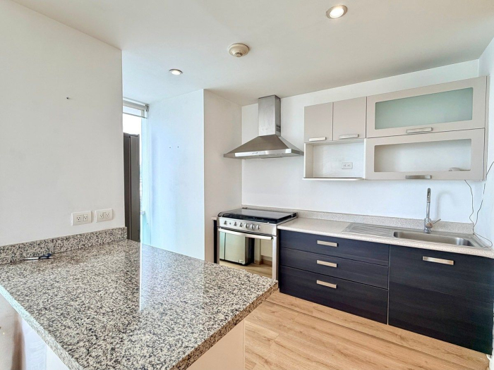 venta departamento en torre impulso