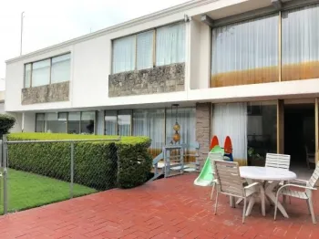 CASA EN VENTA EN TECAMACHALCO