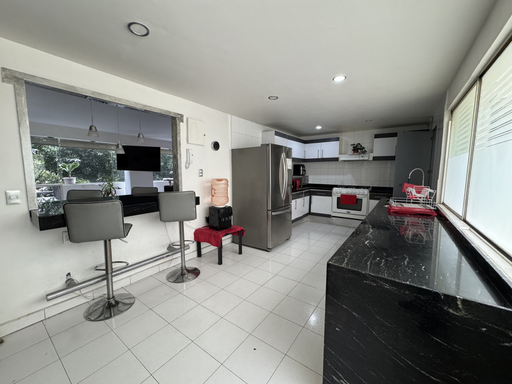 DEPARTAMENTO EN VENTA - CON TERRAZA PARA ACTUALIZAR - ENSENADA - HIP�?DROMO CONDESA 