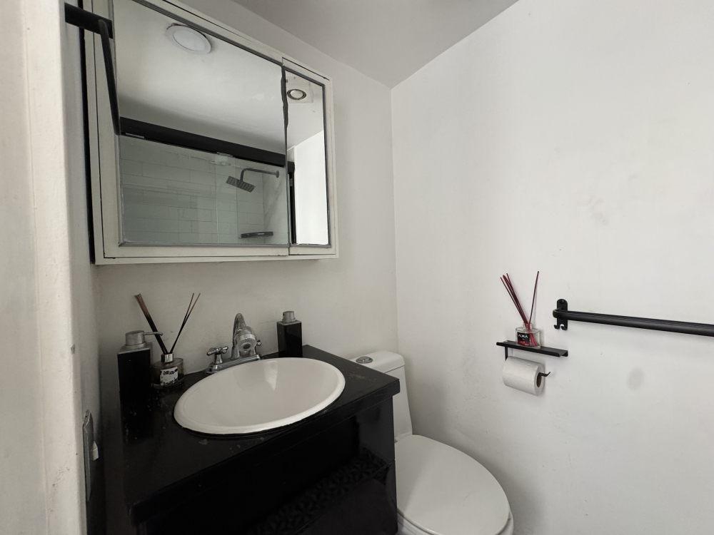 DEPARTAMENTO EN VENTA - CON TERRAZA PARA ACTUALIZAR - ENSENADA - HIP�?DROMO CONDESA 
