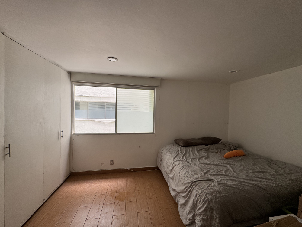 DEPARTAMENTO EN VENTA - CON TERRAZA PARA ACTUALIZAR - ENSENADA - HIP�?DROMO CONDESA 
