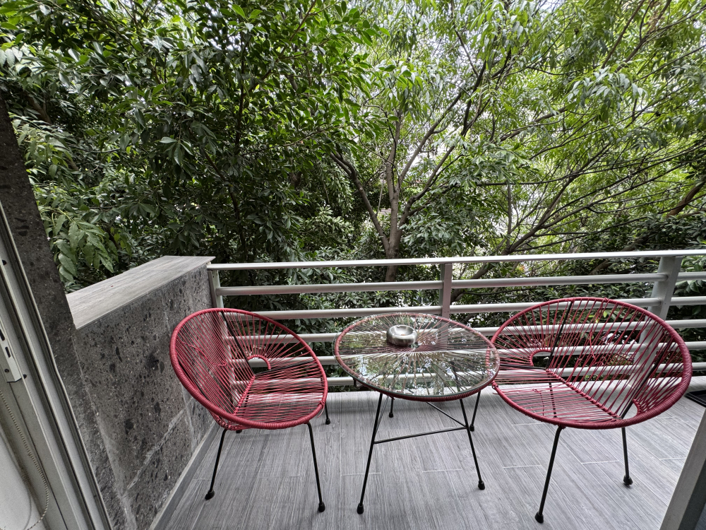 DEPARTAMENTO EN VENTA - CON TERRAZA PARA ACTUALIZAR - ENSENADA - HIP�?DROMO CONDESA 