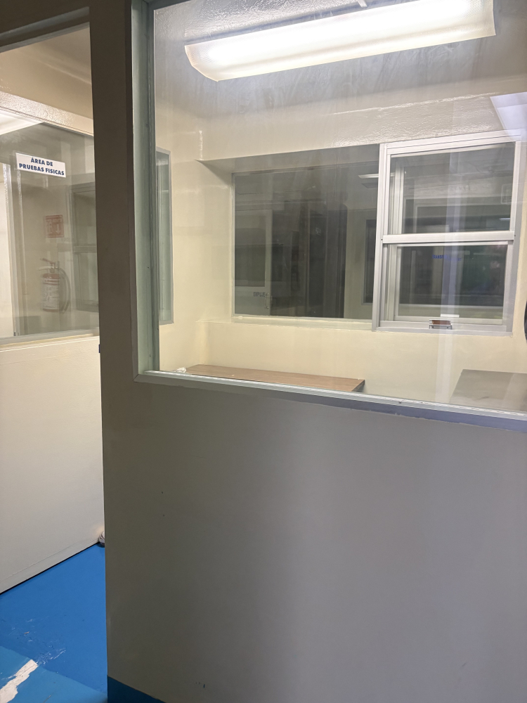 SE RENTA EDIFICIO CON PANELES SOLARES, PARA INDUSTRIA FARMACEUTICA EN IZTAPALAPA, CON MAQUINARIA Y EQUIPO (MEZCLADORA, BASTIDORA, ENCAPSULADORA) ,2 OFICINAS Y 5 CUBICULOS, 10 BAÃ‘OS Y 7 REGADERAS. 