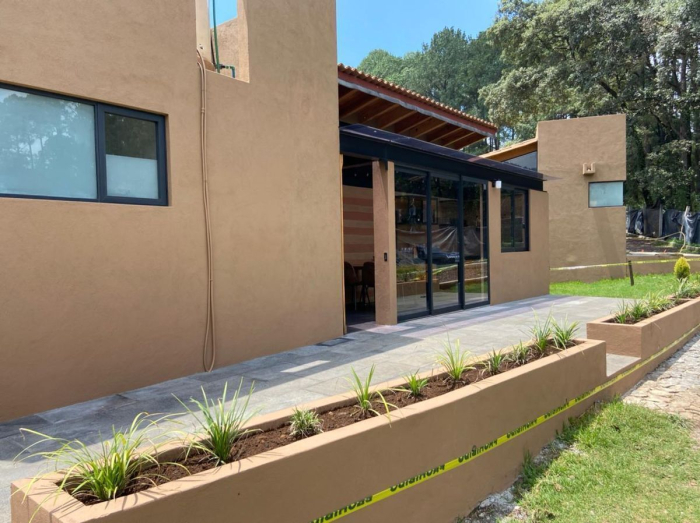 CASA EN VENTA EN VALE DE BRAVO MAISON PAPILLON Luxury Villa