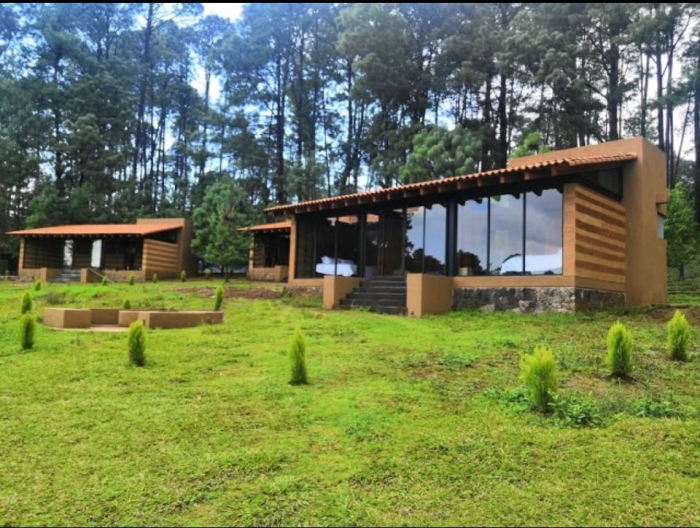 CASA EN VENTA EN VALE DE BRAVO MAISON PAPILLON Luxury Villa