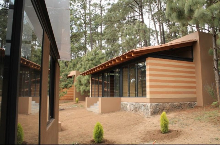 CASA EN VENTA EN VALE DE BRAVO MAISON PAPILLON Luxury Villa
