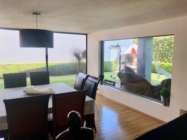 CASA EN VENTA EN BOSQUES DE LAS LOMAS