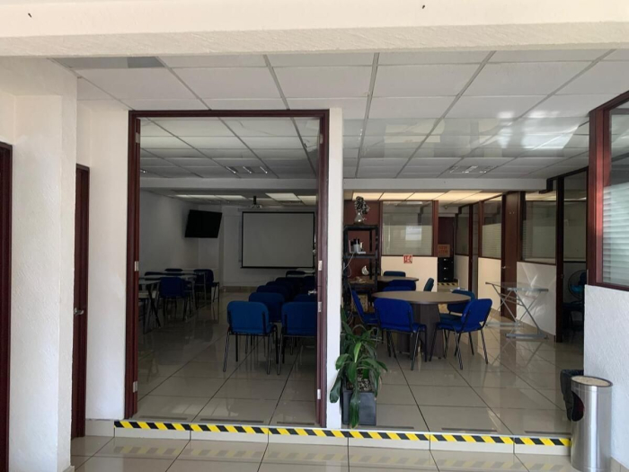 oficina adecuada en renta en iztacalco cdmx, a 20 minutos del wtc insurgentes