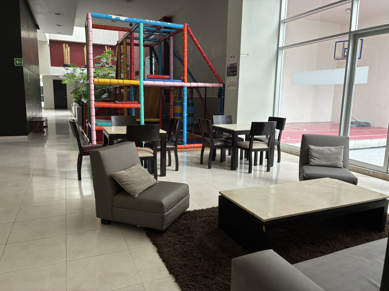 Departamento En Renta En Hacienda De Las Palmas