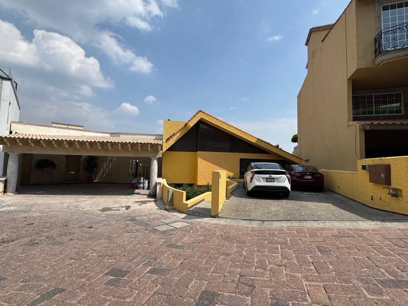 Casa En Venta En Piracantos Bosques De Las Lomas