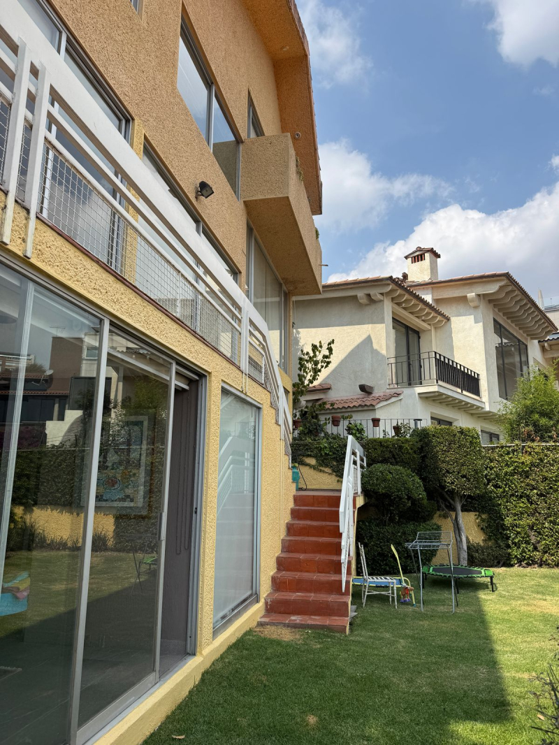 Casa En Venta En Piracantos Bosques De Las Lomas