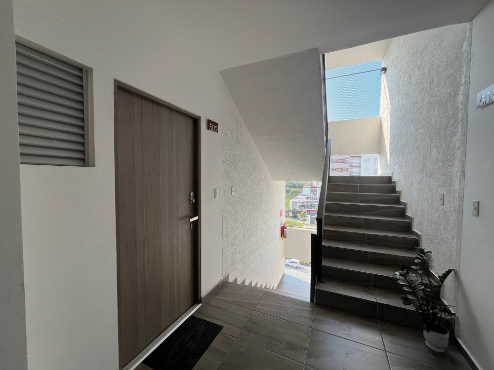 departamento en venta en colinas del rey