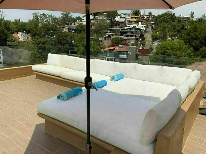 hermosa casa en privada en valle, vista al lago, a pasos del centro