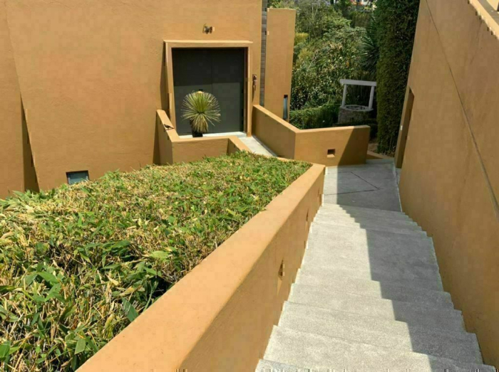 hermosa casa en privada en valle, vista al lago, a pasos del centro