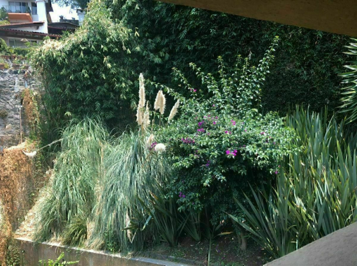 hermosa casa en privada en valle, vista al lago, a pasos del centro