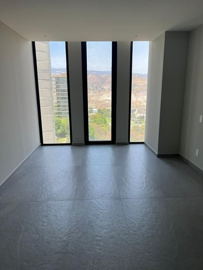 **oportunidad** precio especial en bosque real. departamento con balcon