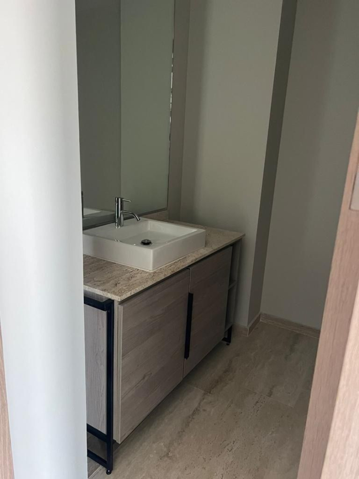 **oportunidad** precio especial en bosque real. departamento con balcon