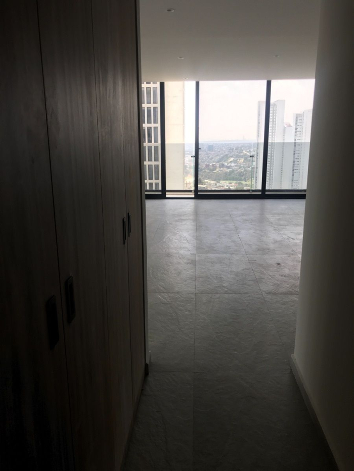 **oportunidad** precio especial en bosque real. departamento con balcon