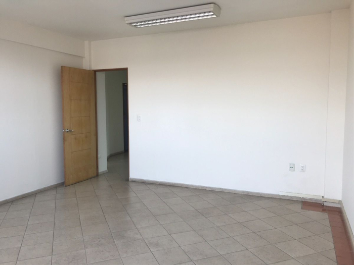 ** oportunidad única**  oficina, consultorios en el sur, muy bien ubicada
