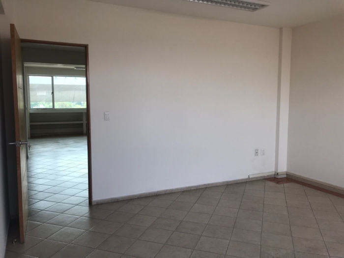 ** oportunidad única**  oficina, consultorios en el sur, muy bien ubicada