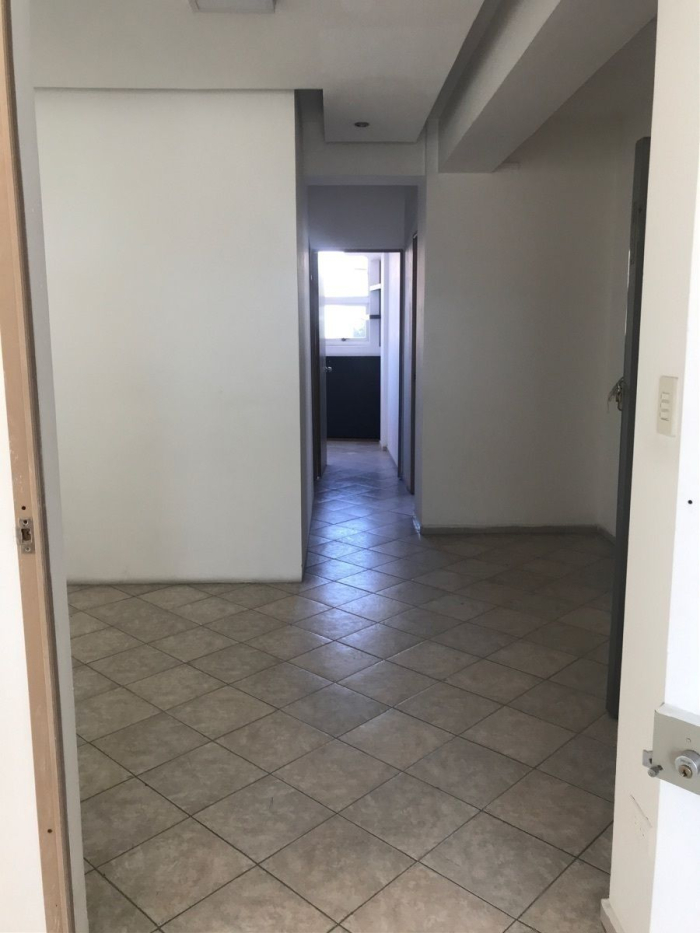 ** oportunidad única**  oficina, consultorios en el sur, muy bien ubicada