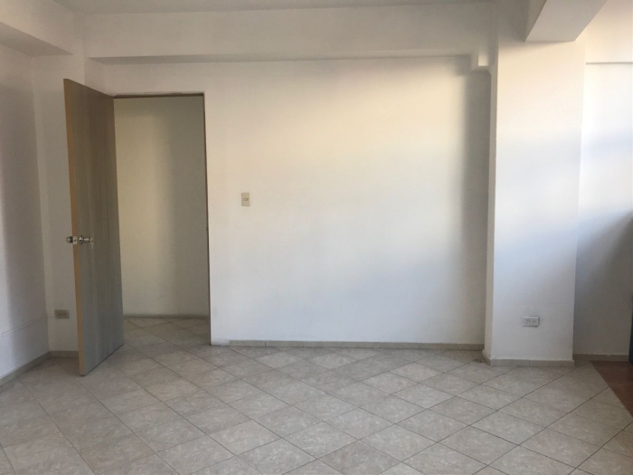 ** oportunidad única**  oficina, consultorios en el sur, muy bien ubicada