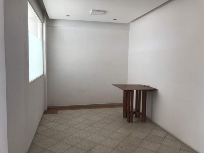 ** oportunidad única**  oficina, consultorios en el sur, muy bien ubicada