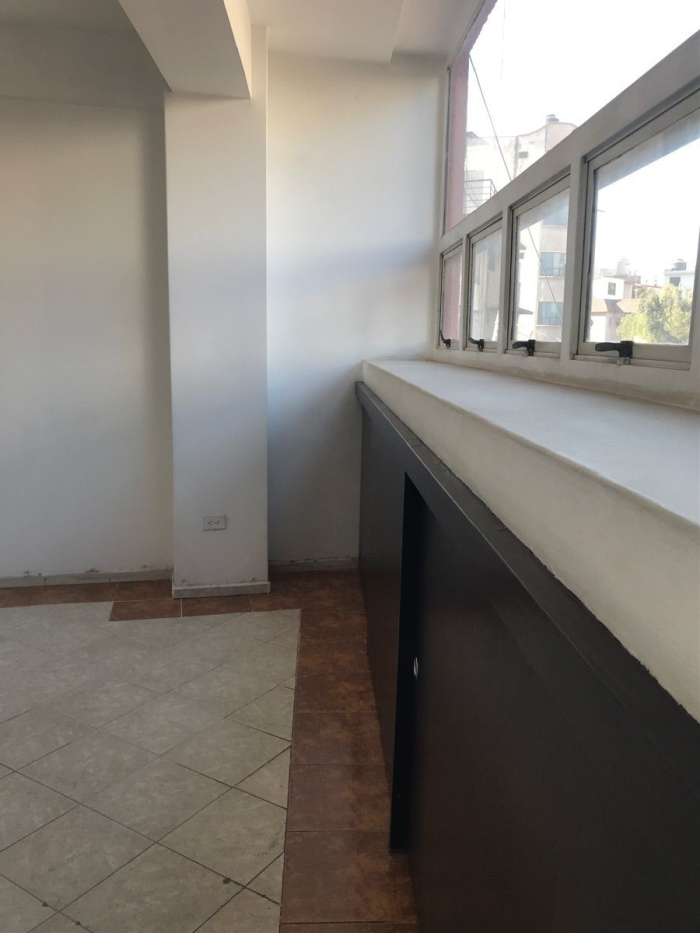 ** oportunidad única**  oficina, consultorios en el sur, muy bien ubicada