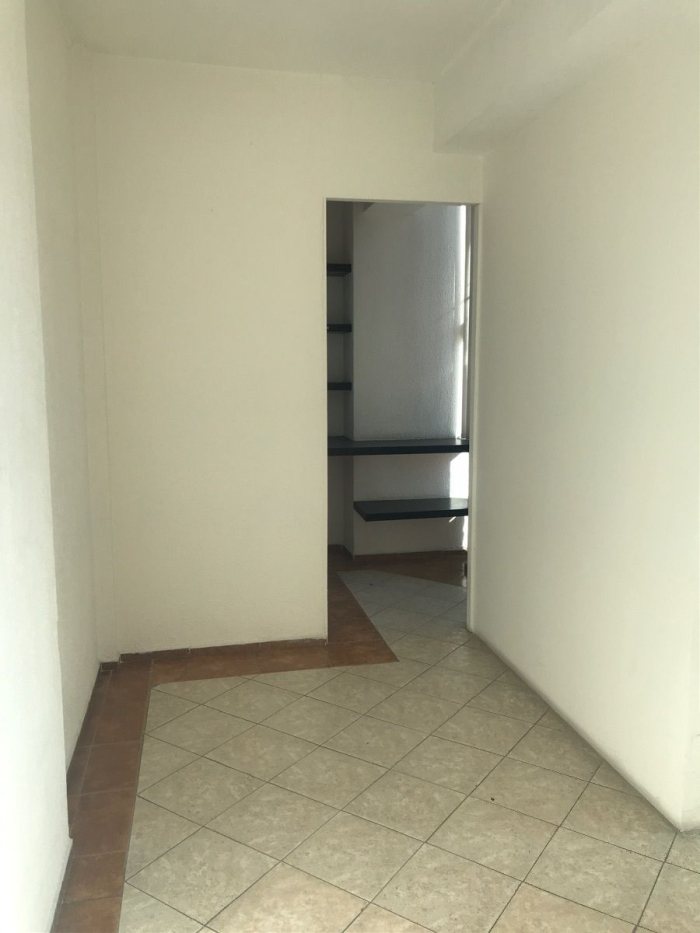 ** oportunidad única**  oficina, consultorios en el sur, muy bien ubicada