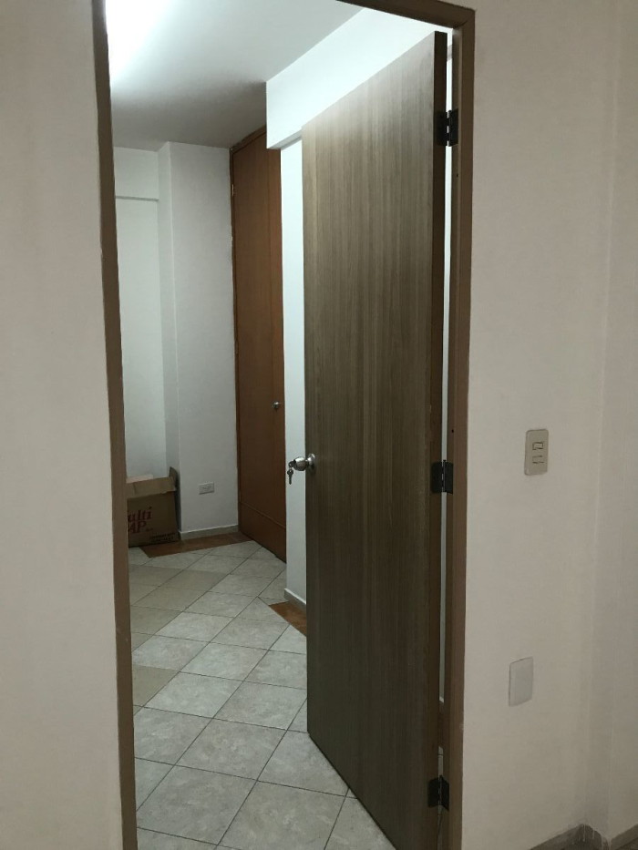 * oportunidad * funcional oficina en el sur, muy bien ubicada.