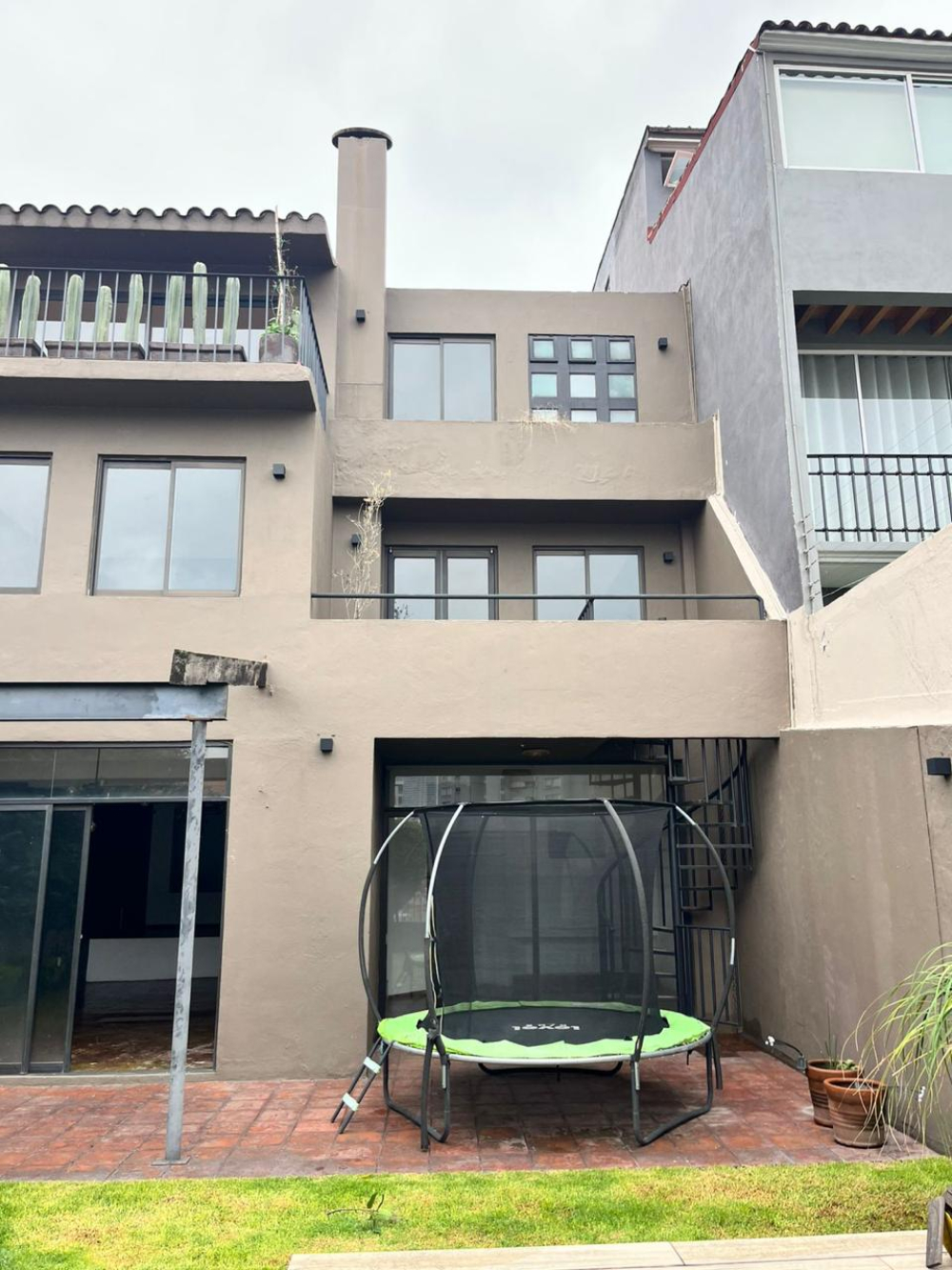 Casa En Venta En Hacienda De Las Palmas