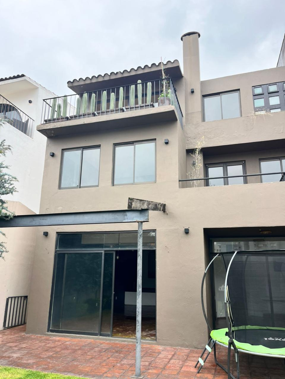 Casa En Venta En Hacienda De Las Palmas