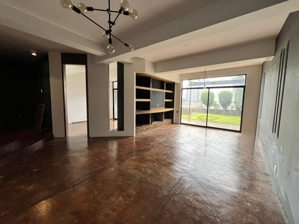 Casa En Venta En Hacienda De Las Palmas