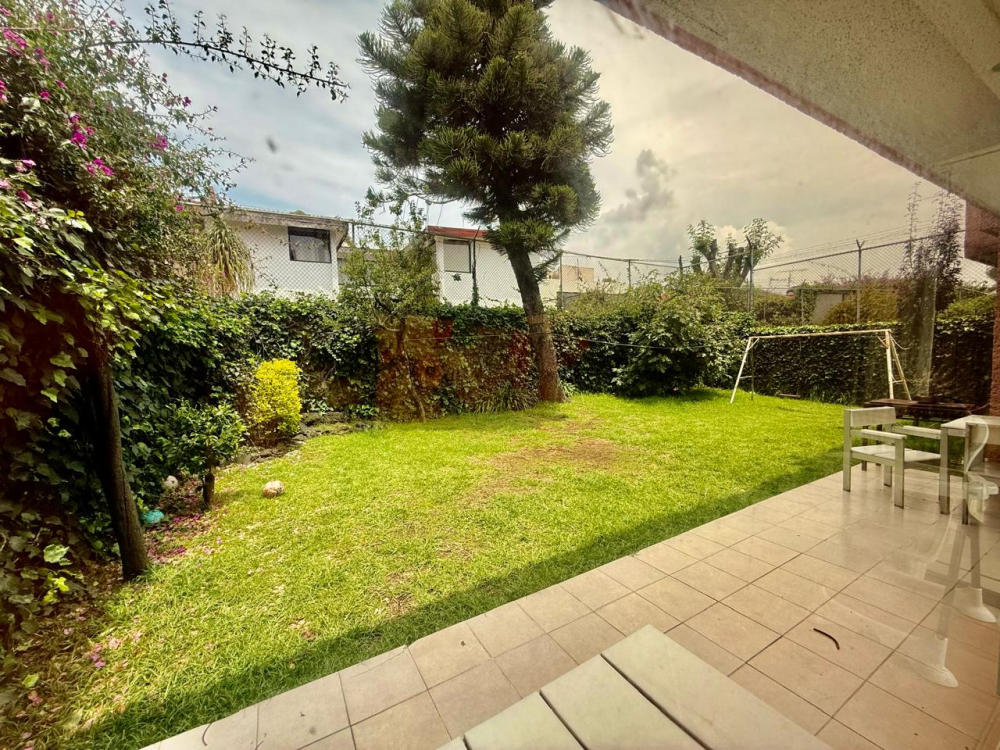 casa en venta en lomas de las palmas