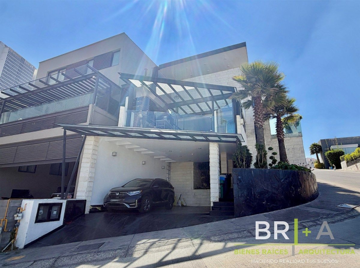 Casa en venta en Bosque Real