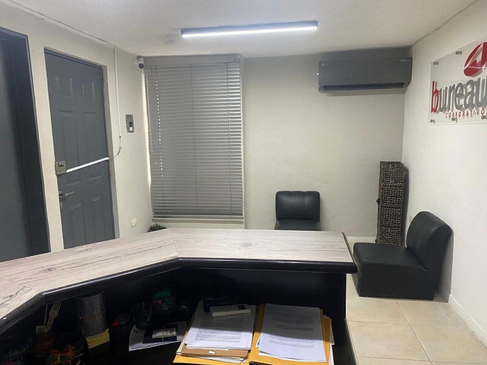 casa habilitada como oficinas en venta en supermanzana 3